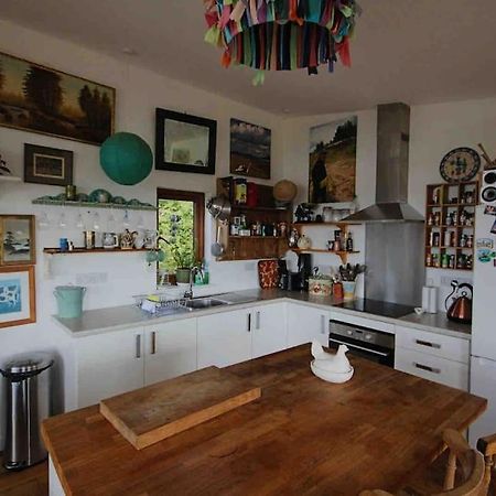 Spacious Cabin On Isolated Farm With Sea View Bude Extérieur photo