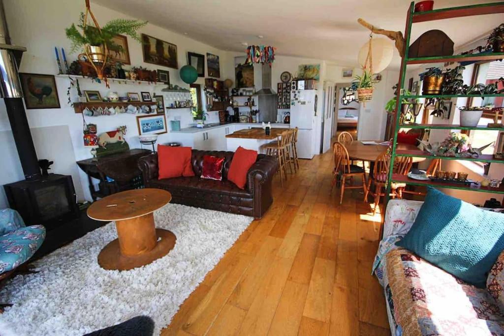 Spacious Cabin On Isolated Farm With Sea View Bude Extérieur photo
